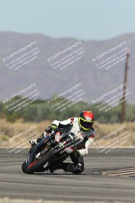 media/Oct-13-2025-Moto Forza (Mon) [[a66d839500]]/2-A Group/Session 3 (Turn 16)/